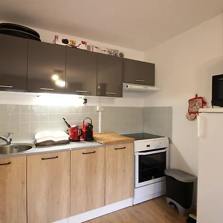 Grand studio 36m² au Mont-Dore, au pied des pistes, 4 couchages - FR-1-415-207